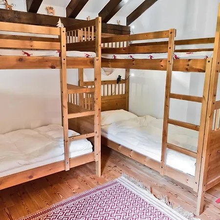 Chesa Martina - Apartment La Punt-Chamues-ch