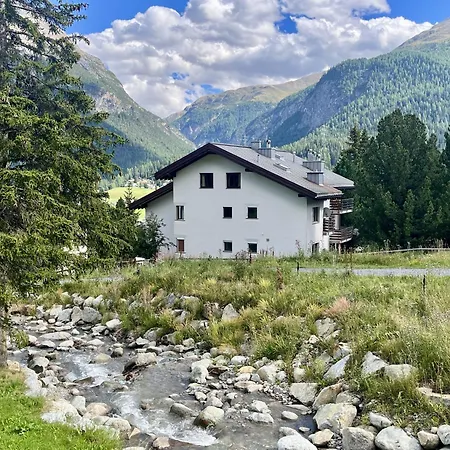 Chesa Martina - La Punt-Chamues-ch
